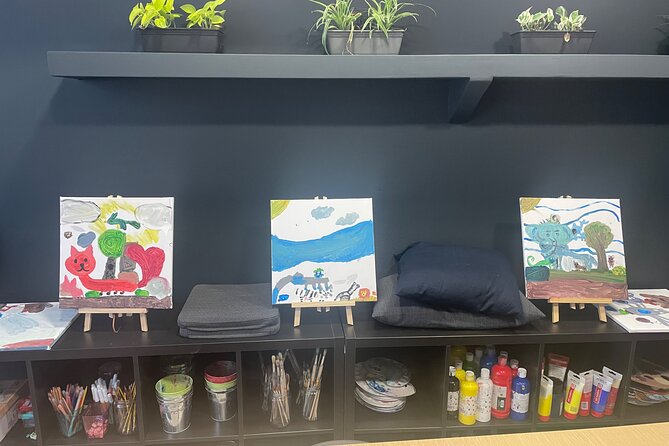 Guided Paint & Sip Workshop in Central Athens - Why this workshop feels good for first-timers and families