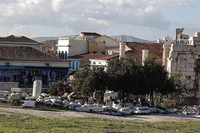 Highlights and Hidden Gems in Athens Walking Tour - Temple of Olympian Zeus and the walk toward the Acropolis