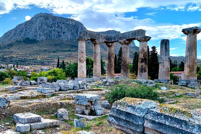 Indulge to the beauty of Greece with the 4 days Classical Greece private tour - Kalambaka and Meteora: monasteries on stone towers