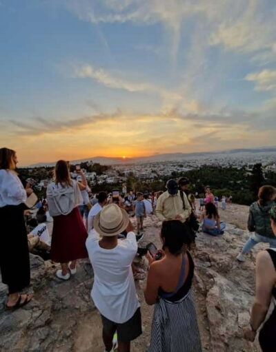 Magic Walk in Athens with Local Friends - Meeting Up at Ifestou and Monastiraki Square (Annie Cosmetics)