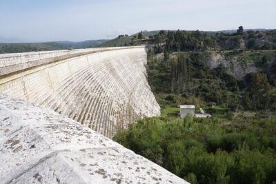 Marathon Battlefield Half Day Private Tour from Athens - Stop 1: Marathon Tomb and the Athenians’ signal of courage