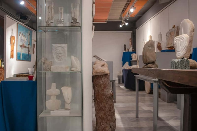 Marble Carving Workshop and Cultural Tour - Cycladic Art - Who should take this workshop, and who should think twice
