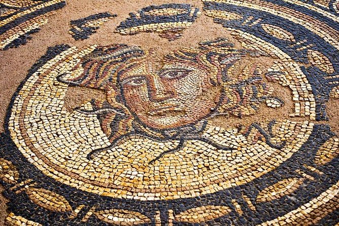 Mercedes Private Tour from Athens to Macedonia Meet Alexander the Great - Day 2: Thessaloniki Archaeological Museum before Amphipolis