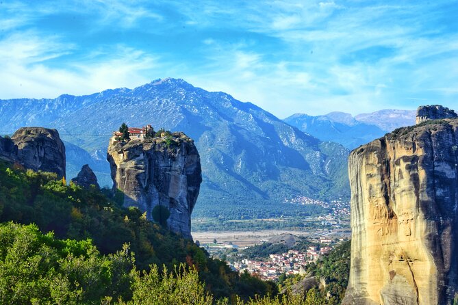 Meteora: A Private Journey to the Monasteries in the sky - Stop 1: Meteora viewpoint time and rock-formation orientation