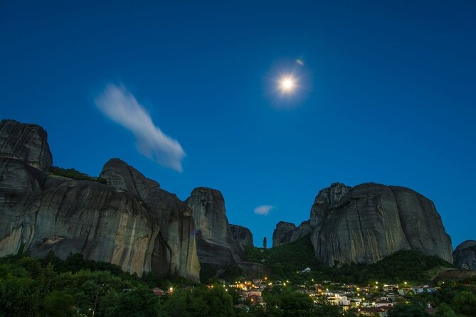 Meteora and Thermopylae Private Tour from Athens - Free time around Meteora: lunch and Kastraki pacing