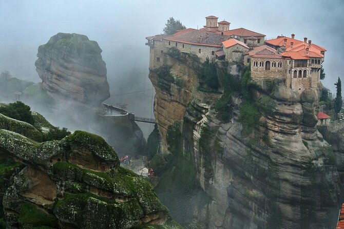 Meteora and Thermopylae Private Tour from Athens - Leonidas at Thermopylae: a fast history reset on the drive