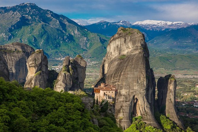 Meteora Full-day Private car trip from Athens - The Meteora Picture: Rock Pillars and the Orthodox Monastery World