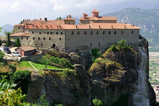 Meteora Full Day Private Tour From Athens - Kalambaka lunch break: real Greek options while you catch your breath