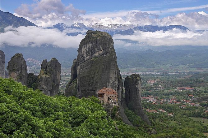 Meteora Full Day Private Tour From Athens - Smart tips for a day that starts at 7:30 am