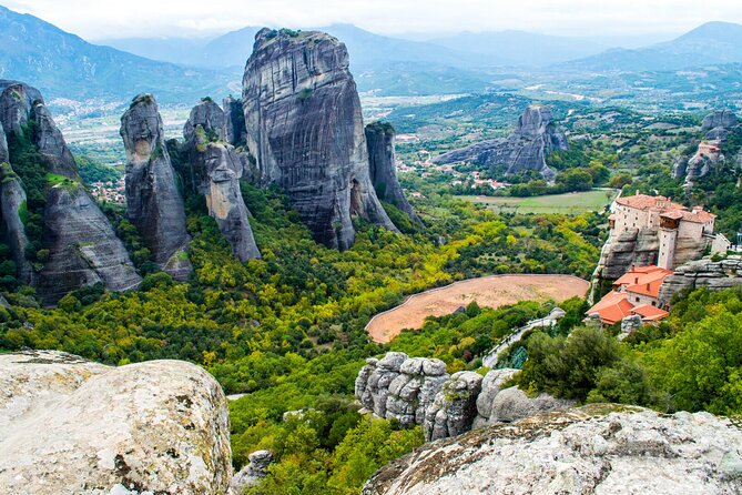 Meteora Full Day Private Tour from Athens including Lunch - Lunch time near Meteora: traditional Greek food option
