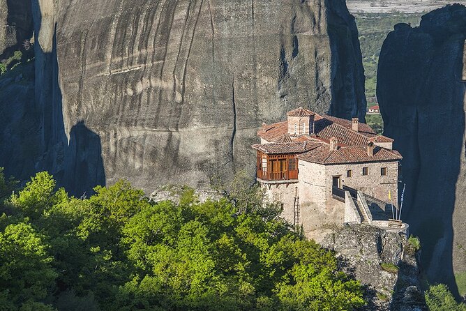 Meteora Full-Day Trip with Guide on Luxury Bus From Athens - Your Meteora arrival: what you’ll actually see