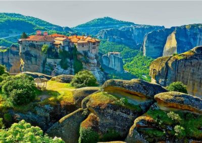Meteora Monasteries: Full Day Tour from Athens - From Athens pickup to Kastraki: Where the day starts