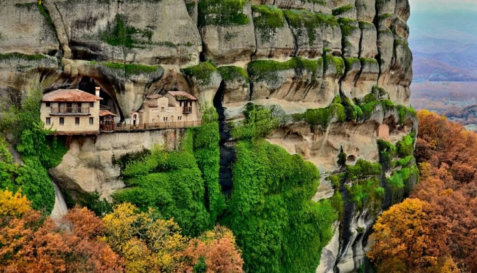 Meteora Monasteries: Full Day Tour from Athens - Kalambaka time: Eating and decompressing on your own