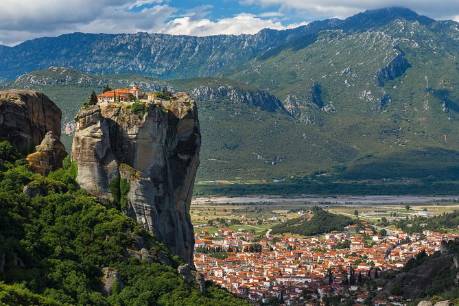 Meteora Monasteries Private Daytrip from Athens - Price and Logistics for a 14-Hour Private Day