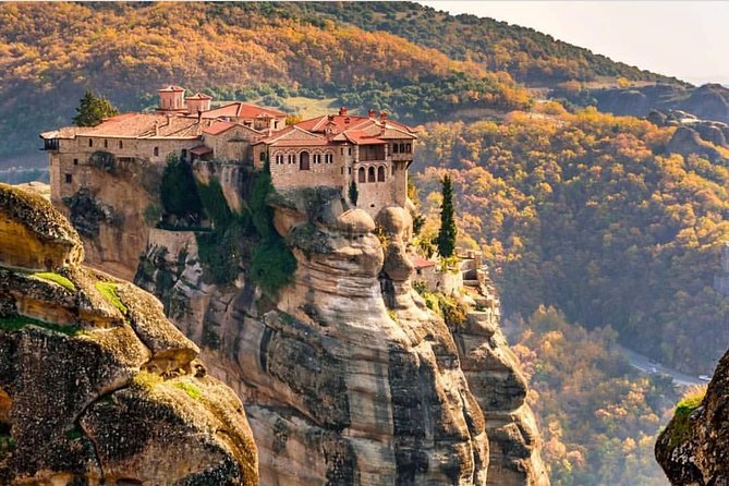 Meteora Private Full Day Tour - Meteora Arrival: Kalambaka, UNESCO Cliffs, and James Bond Trivia