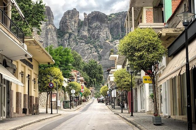 Meteora Private Full Day Tour - Thermopylae After Meteora: 30 Minutes at the Hot Gates