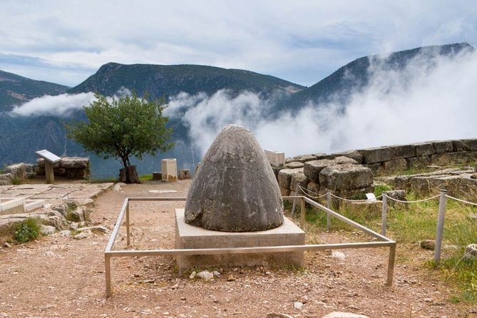 Mystical Delphi & Hosios Loukas Byzantine Wonder Luxury Day Tour - Delphi Museum and Temple of Apollo: where you slow down