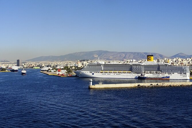 Piraeus Port to Athens Hotels Private Transfer with Meet & Greet - Mercedes sedan or mini-van: the right size matters in Athens
