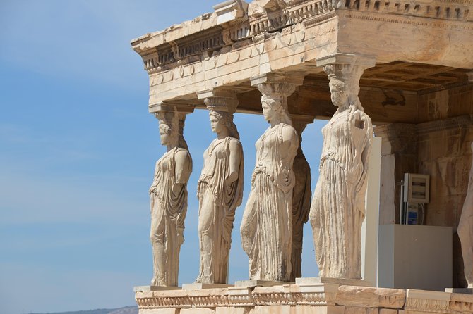 Piraeus Shore Excursion: ALL INCLUSIVE Skip-the-Lines Athens sightseeing Tour - Guides in the mix: what it feels like on the ground