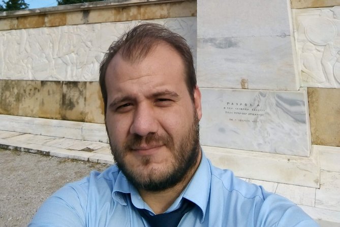 Port of Piraeus to Athens City Centre - Who this transfer suits best (and who should think twice)