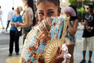 Private Athens Walk: Ruins, Markets & Local Stories - The Central Market Stop: Food, Smell, and Everyday Athens