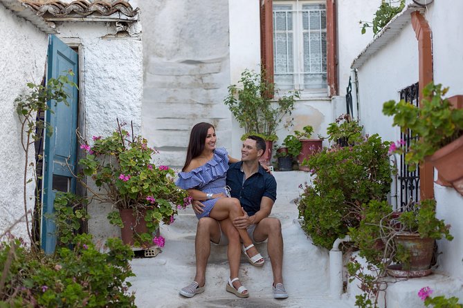 Private Athens Walking Tour with a Personal Photographer - Meet at Crescendo Cafeacropili and plan for a short walk