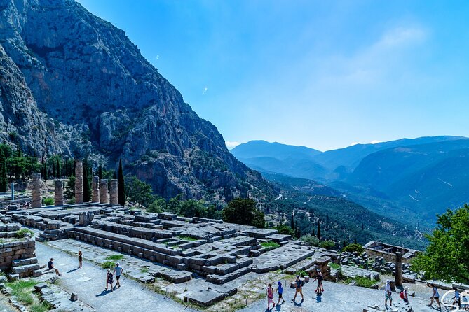 Private Delphi and Hosios Loukas Monastery - Great Lunch and Drinks Included - Delphi Main Sanctuary: Oracle Views and the Walk Up