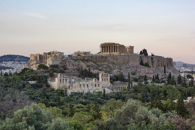 Private Half-Day Acropolis and Historical Sites Tour in Athens - Constitution Square and Hellenic Parliament: watch the guards, then breathe