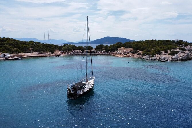 Private Luxury Sailing Cruise in Athens Riviera With Lunch - Athens Riviera Sailing With Lunch: What This Day Feels Like