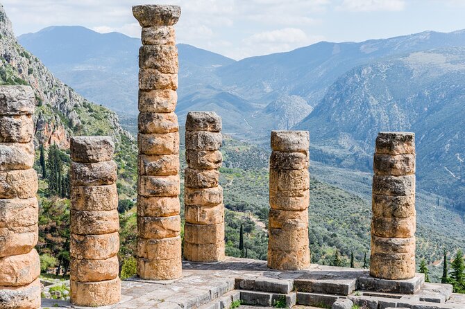 Private Luxury Tour: Delphi & Thermopylae – The 300’s Legacy - Crossing into Delphi: Apollo, Athena Pronaia, and the views