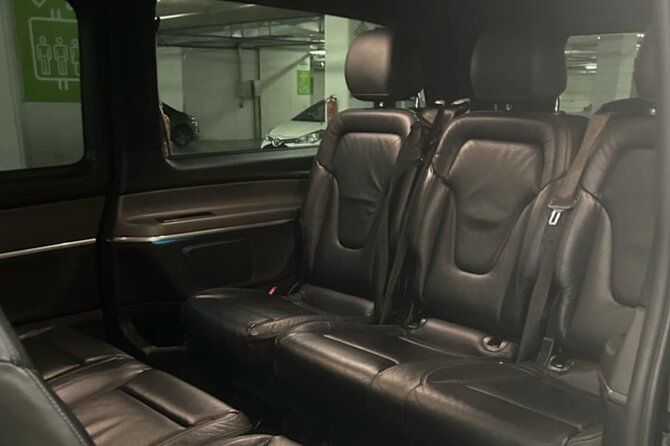 Private Luxury Transfer from Athens to Athens Airport - Who this Athens airport transfer fits best