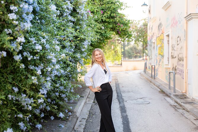 Private Photoshoot and Walking Tour in Athens - Logistics That Matter on a Short, Busy Walk