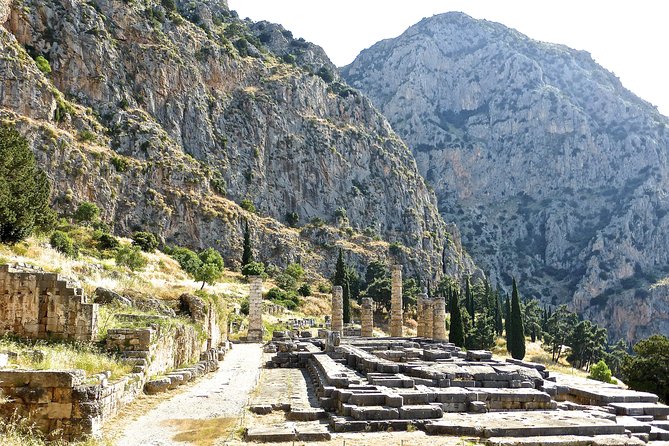 Private Tour: Delphi Day Trip from Athens Including wonderful local Lunch - Museum highlights: Charioteer, Naxian Sphinx, Antinoos, and the Athenian treasures