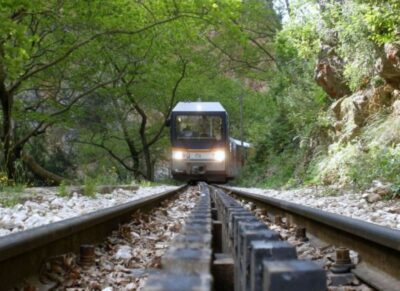 Private Tour to Ancient Corinth, Cave of Lakes & Cog Railway - Corinth Canal: the 15-minute engineering photo stop that sets the story