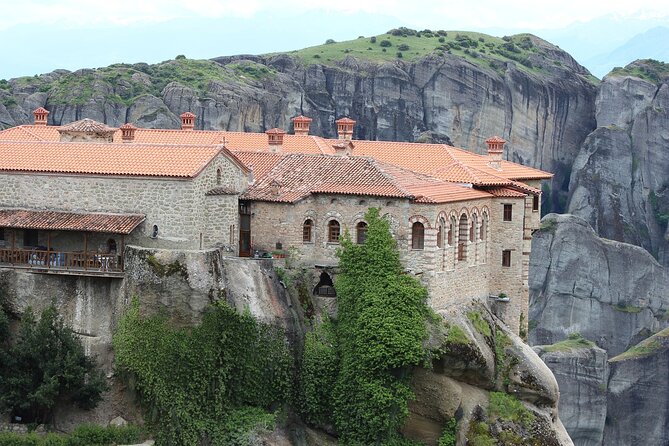 Private Tour to Monasteries of Meteora & Thermopylae from Athens - Why this private Meteora and Thermopylae day feels easier