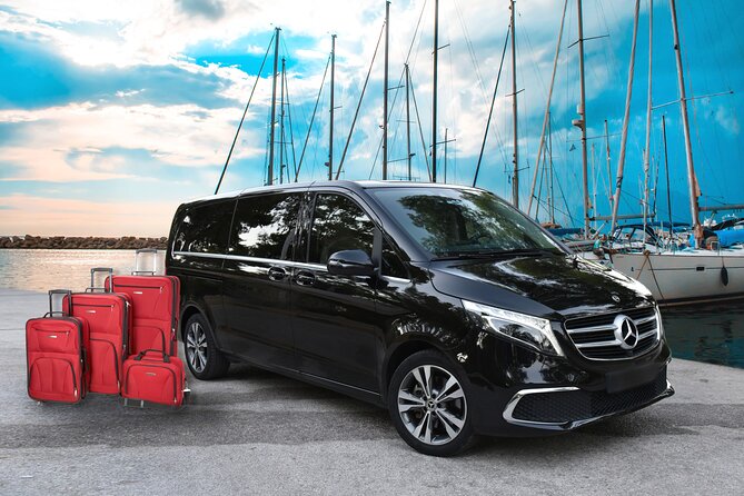 Private Transfer From Pireaus Port To Athens Airport - Passing Athens on the way: when you want a mini tour