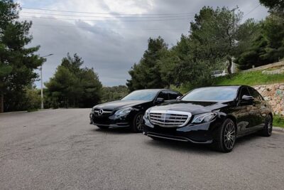 Private Transfer From/To Athens International Airport - Pickup at Athens Airport: Sign Meet-Up and Live Flight Tracking