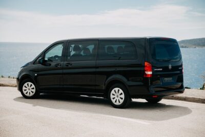 Private Transfer from/to Piraeus port/Athens Airport (ATH) - The ride itself: air-conditioning, comfort, and Riviera views