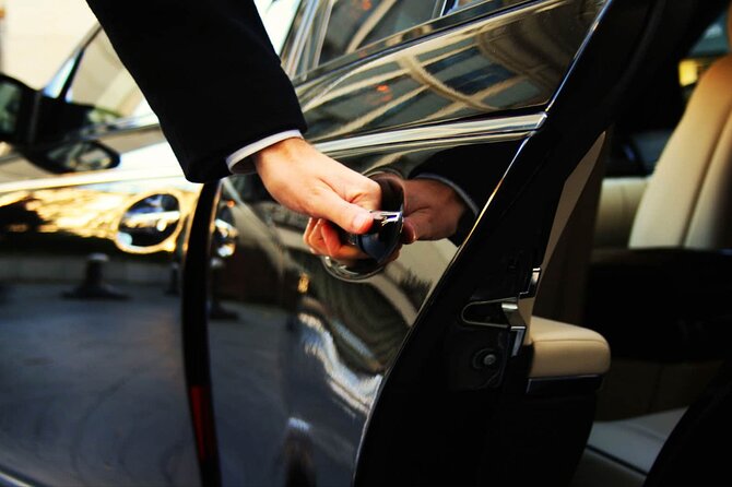 Private Transport Athens Airport to Athens Centre Hotels Vice Versa - Meeting Your Driver at the Arrivals Hall (or Hotel Reception)