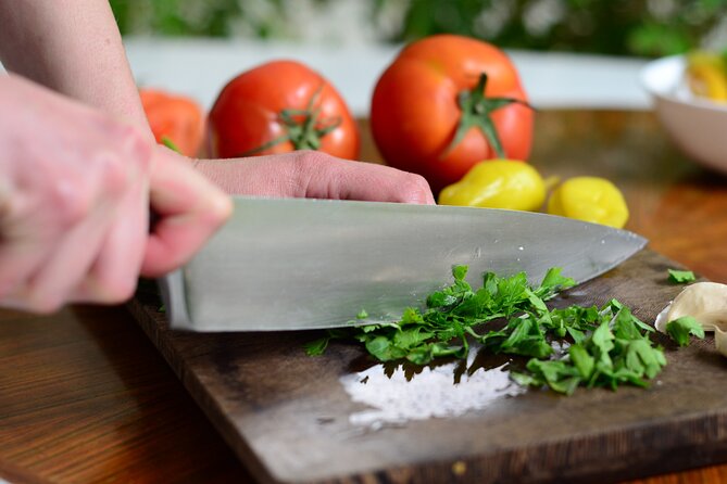 Private Walking Meze Cooking Course - Entering Athens through food: what this private format changes