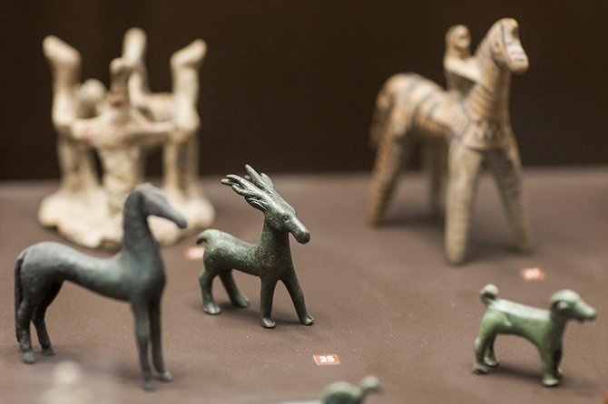 Private Walking Tour: National Archaeological Museum - Timing in winter: the latest start gets earlier