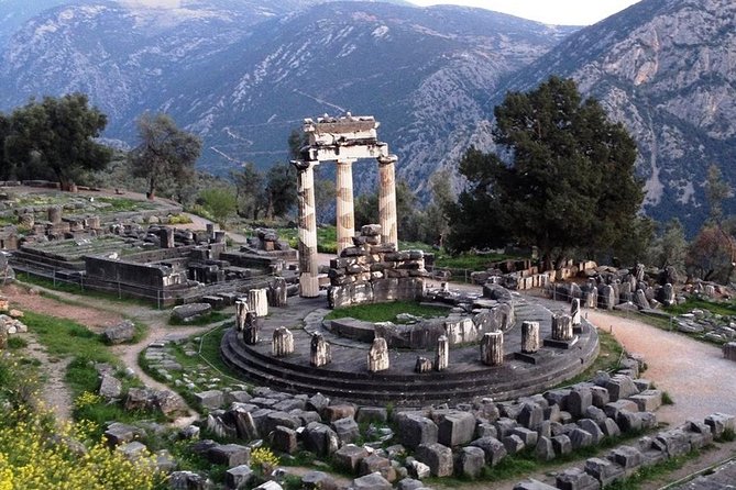 Sacred Delphi & Osios Loukas in a Full Day Private Tour - Price and logistics: what $709.76 per group really buys