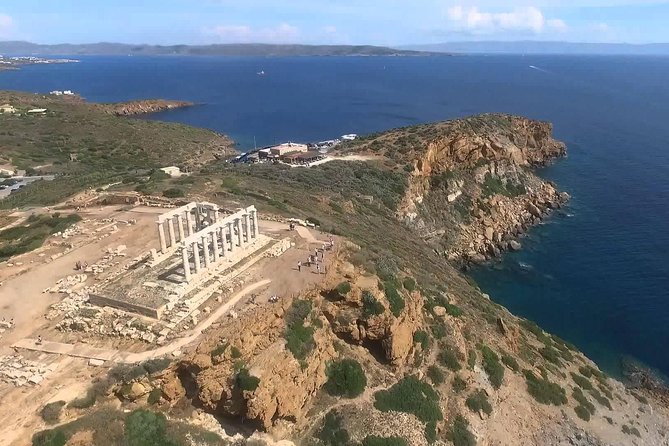 Snorkeling and swimming tour to the Poseidon's temple at Sounio cape - Stop 2: Legrena Beach and the Blue Hole swim stop