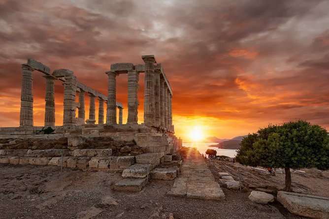 Sounion Sunset Private Tour - Limni Vouliagmenis (Vouliagmeni Lake): a warm-water nature stop that feels like a hidden detail