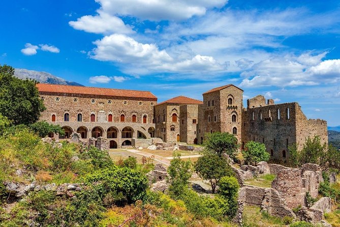 Sparta Tour - Lunch in Pikoulianika: a scenic break that resets your legs