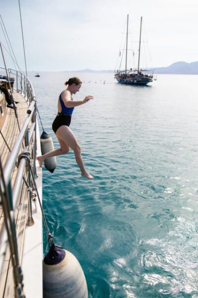 Sunset Dinner Cruise: Swim Stop, Drinks & Onboard Dining - Dinner and drinks on board: the part that makes the whole plan feel worth it