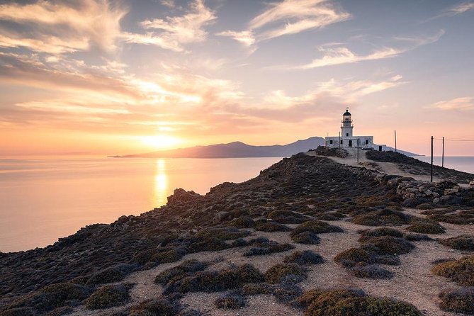 Sunset Lighthouse Armenistis - The 7:00 pm start: how timing affects your photos