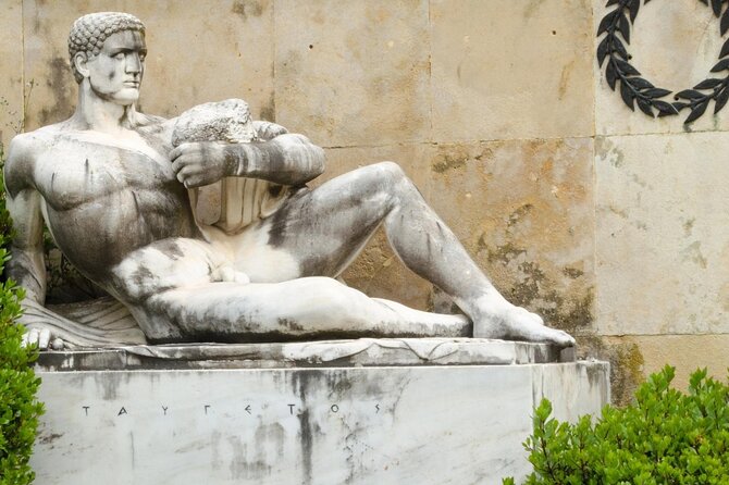 Thermopylae and Delphi Private Full-Day Tour from Athens - Lunch in Delphi: how to avoid the timing squeeze