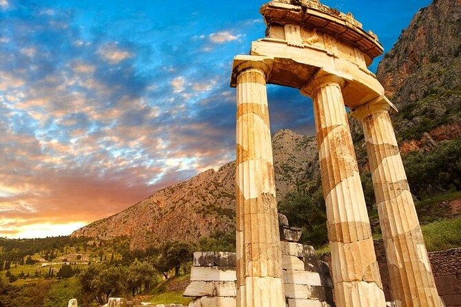 Thermopylae The battle of the 300 Spartans & Delphi Day Tour - Thermopylae: Leonidas, the Hot Gates Myth, and Those Monument Photos
