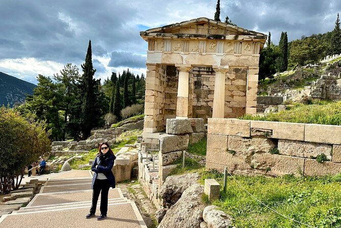 Thermopylae The battle of the 300 Spartans & Delphi Day Tour - Thermopylae Hot Springs: Included Time, But Read Reality First